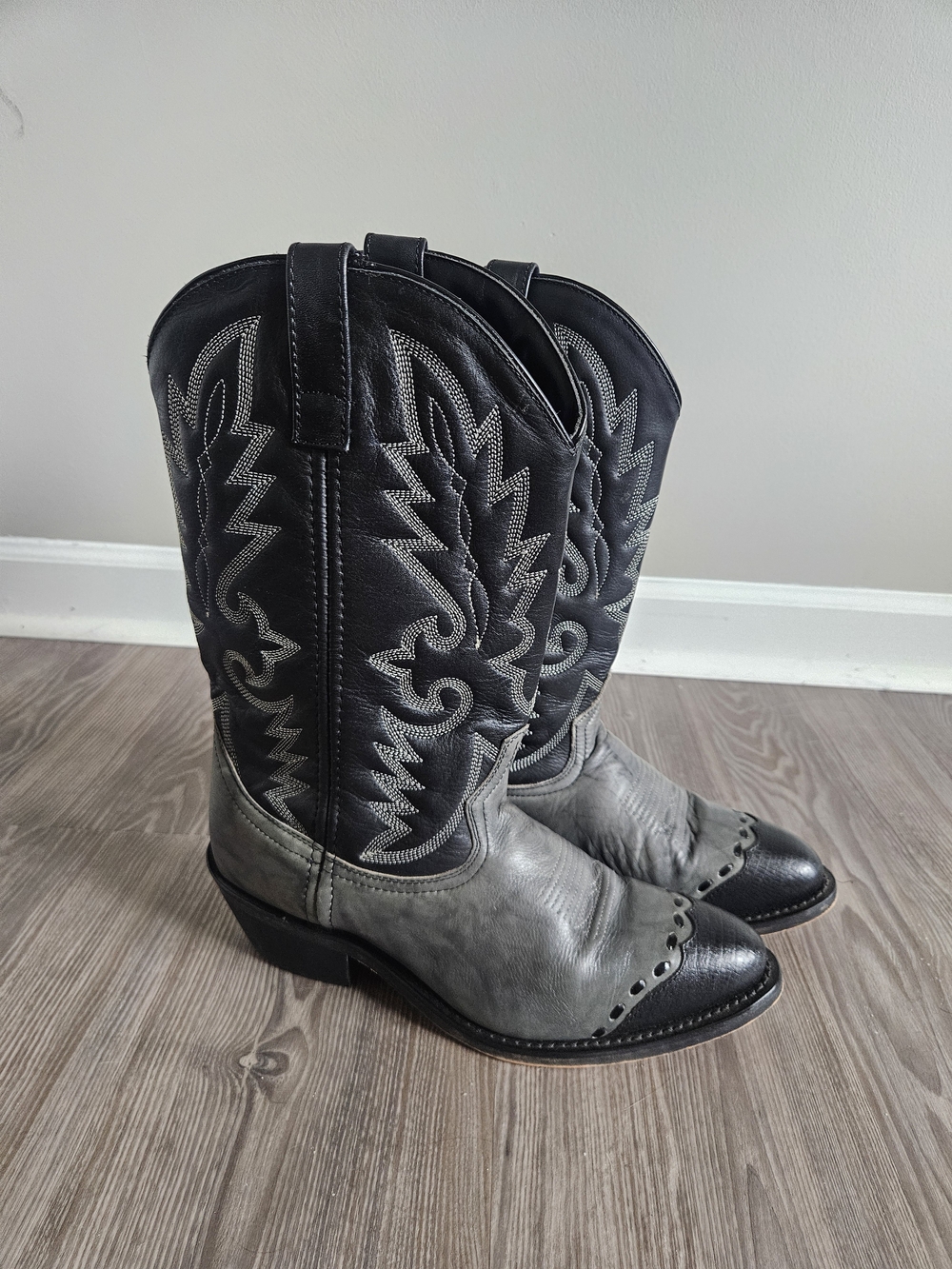 Laredo Flagstaff 6782 Men’s 10.5D Black Gray Leather Western Cowboy Boots